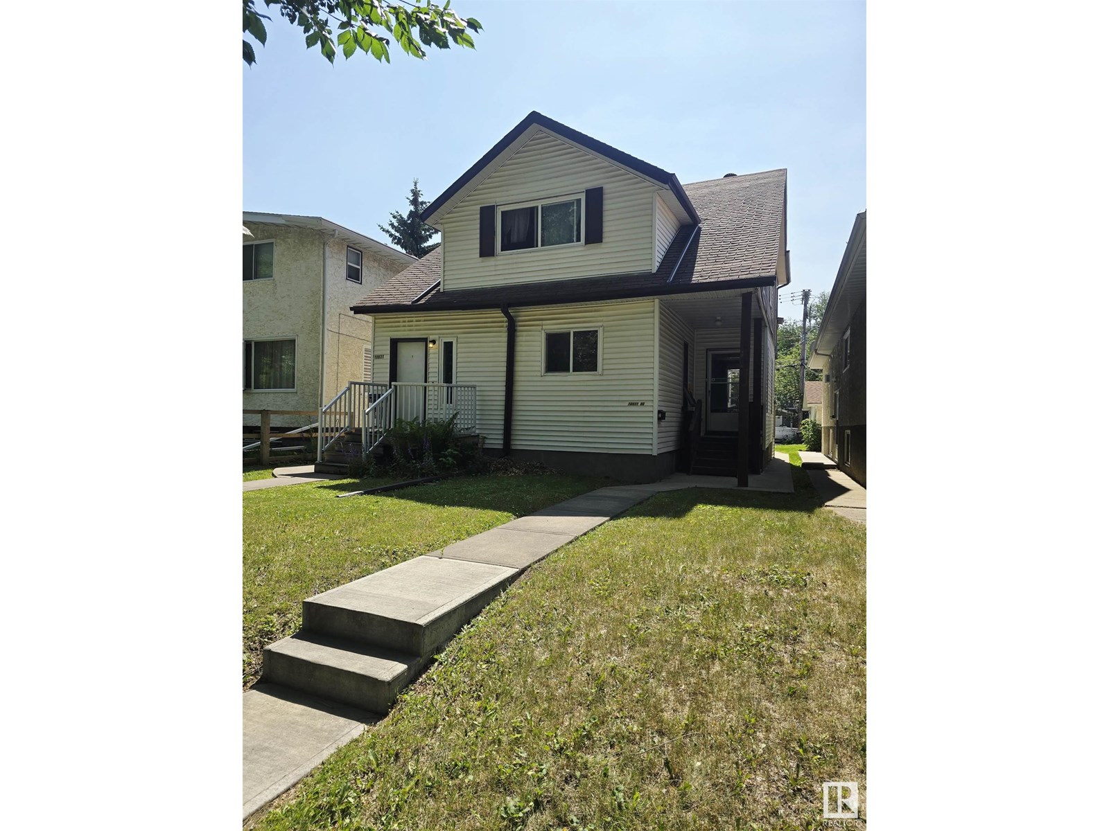 Property at 10831 80 AV NW image 3