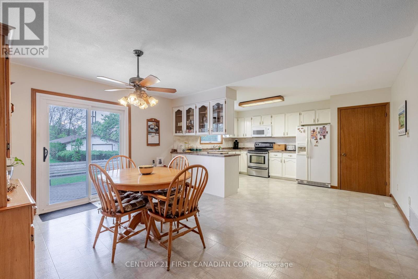 9776 Tower Road, Central Elgin, Ontario  N5P 3S7 - Photo 10 - X12314825