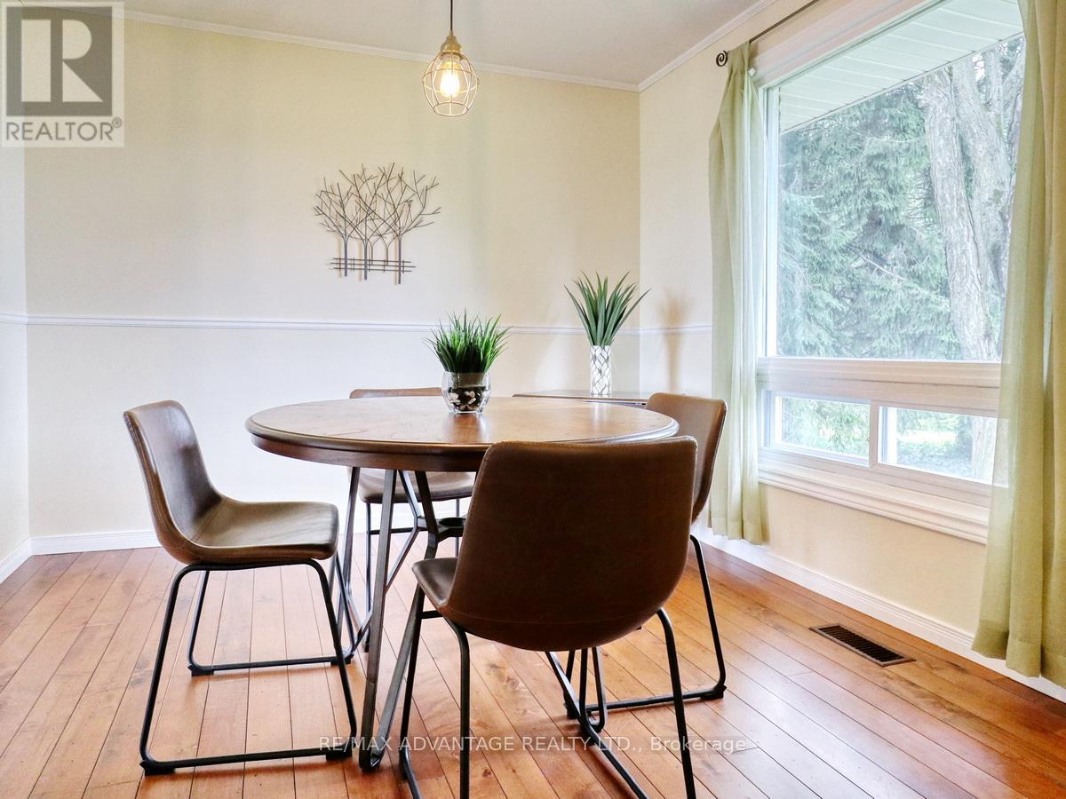 17248 Wyton Drive, Thames Centre, Ontario  N0M 2P0 - Photo 12 - X12314844
