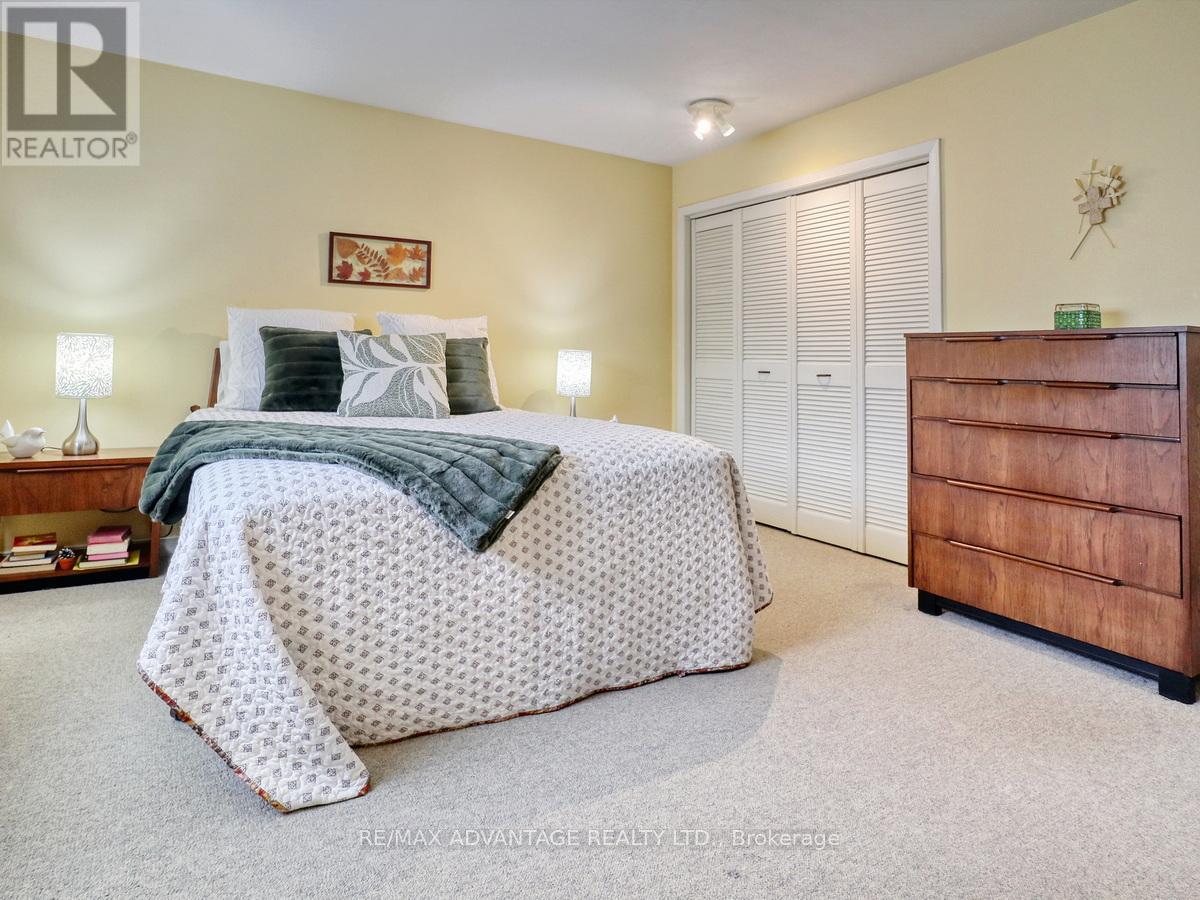 17248 Wyton Drive, Thames Centre, Ontario  N0M 2P0 - Photo 17 - X12314844