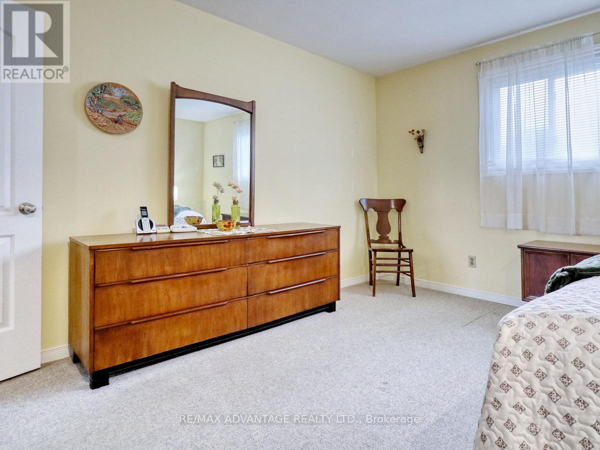 17248 Wyton Drive, Thames Centre, Ontario  N0M 2P0 - Photo 18 - X12314844