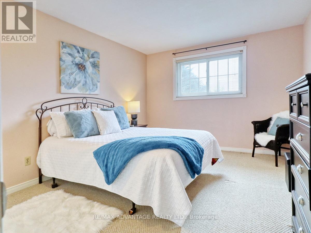 17248 Wyton Drive, Thames Centre, Ontario  N0M 2P0 - Photo 19 - X12314844