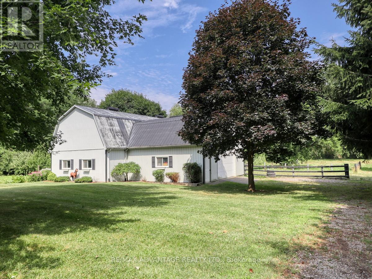 17248 Wyton Drive, Thames Centre, Ontario  N0M 2P0 - Photo 4 - X12314844