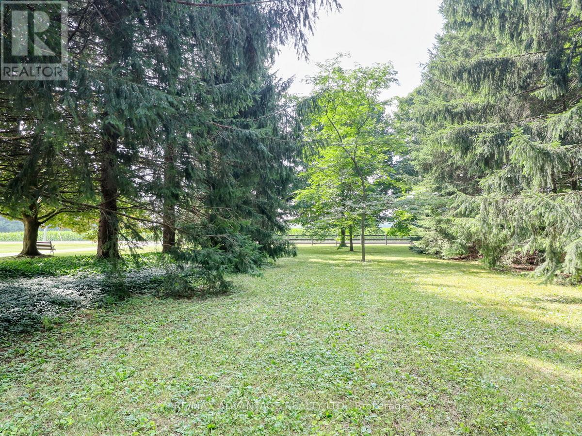 17248 Wyton Drive, Thames Centre, Ontario  N0M 2P0 - Photo 46 - X12314844