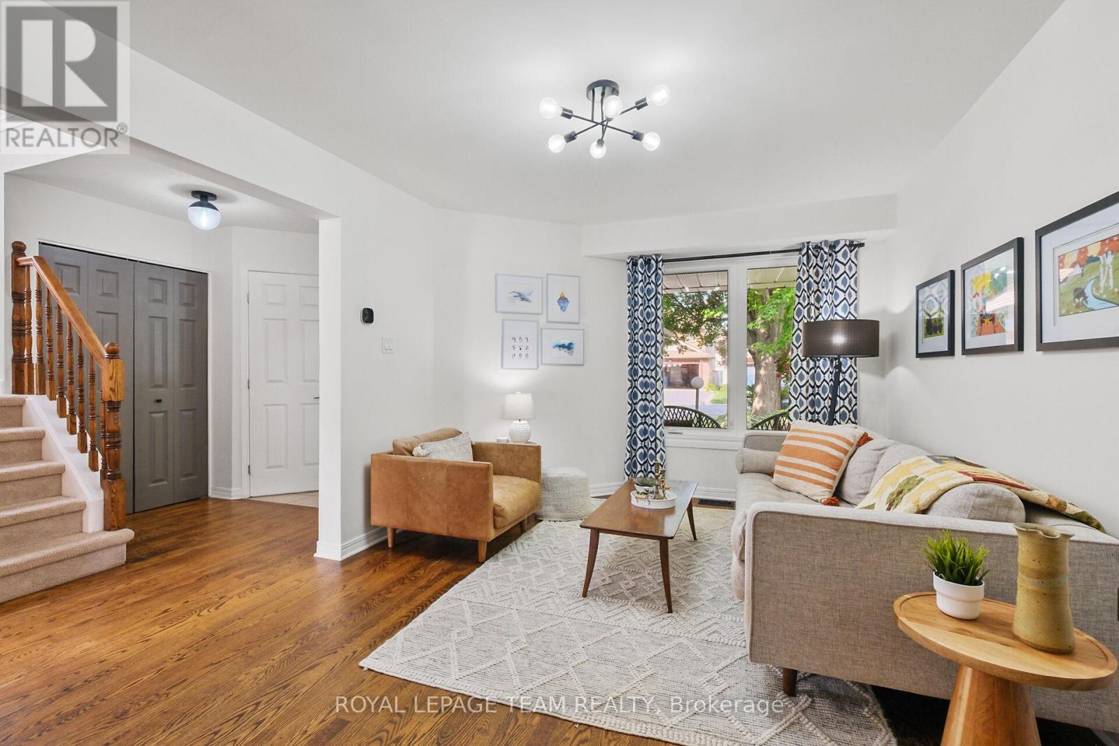 Property at 22 AVONHURST AVENUE image 5