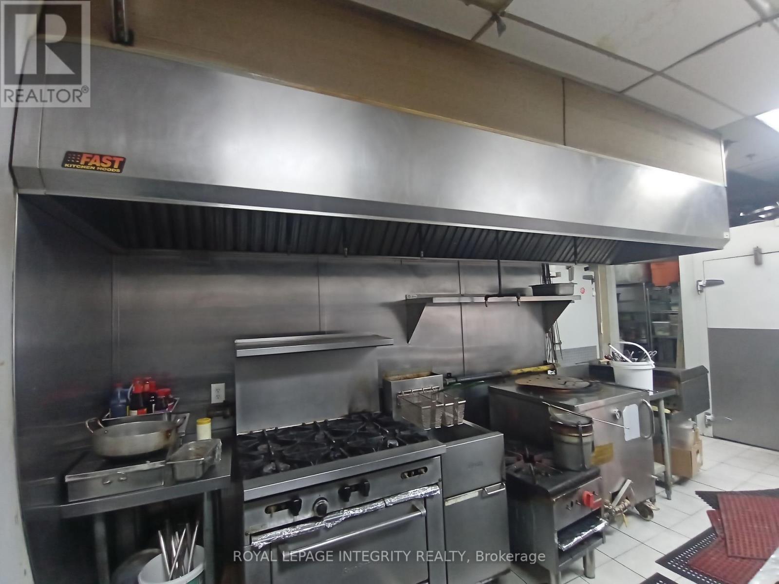A20 - 300 Earl Grey Drive, Ottawa, Ontario  K2T 1B8 - Photo 5 - X12314917