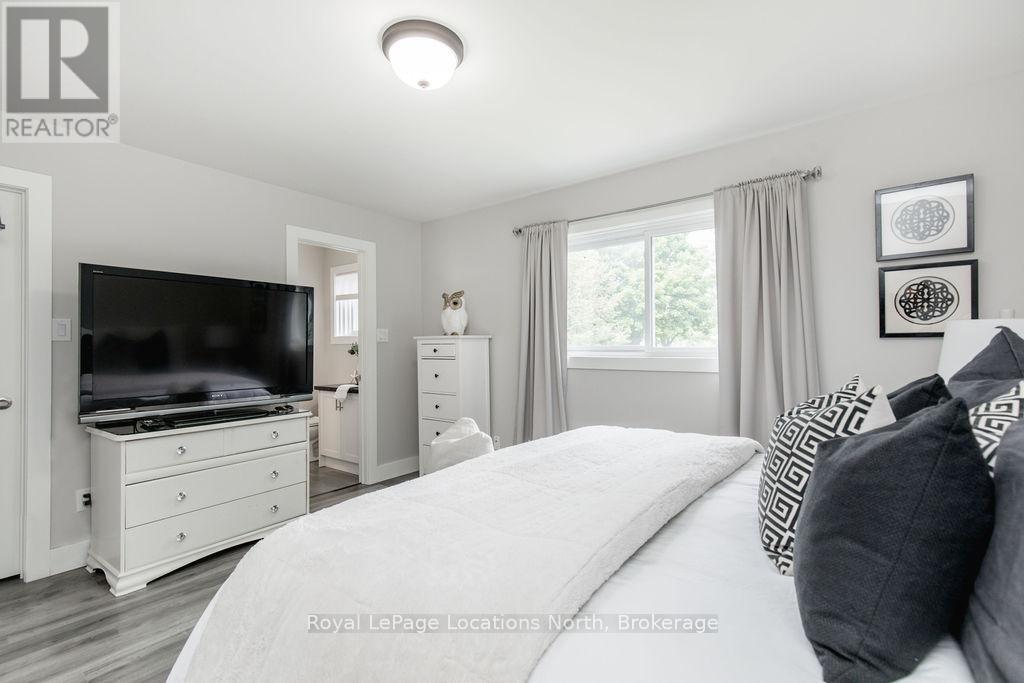 1 Timberland Crescent, Wasaga Beach, Ontario  L9Z 1G7 - Photo 15 - S12314927