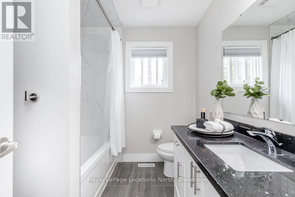 1 Timberland Crescent, Wasaga Beach, Ontario  L9Z 1G7 - Photo 16 - S12314927