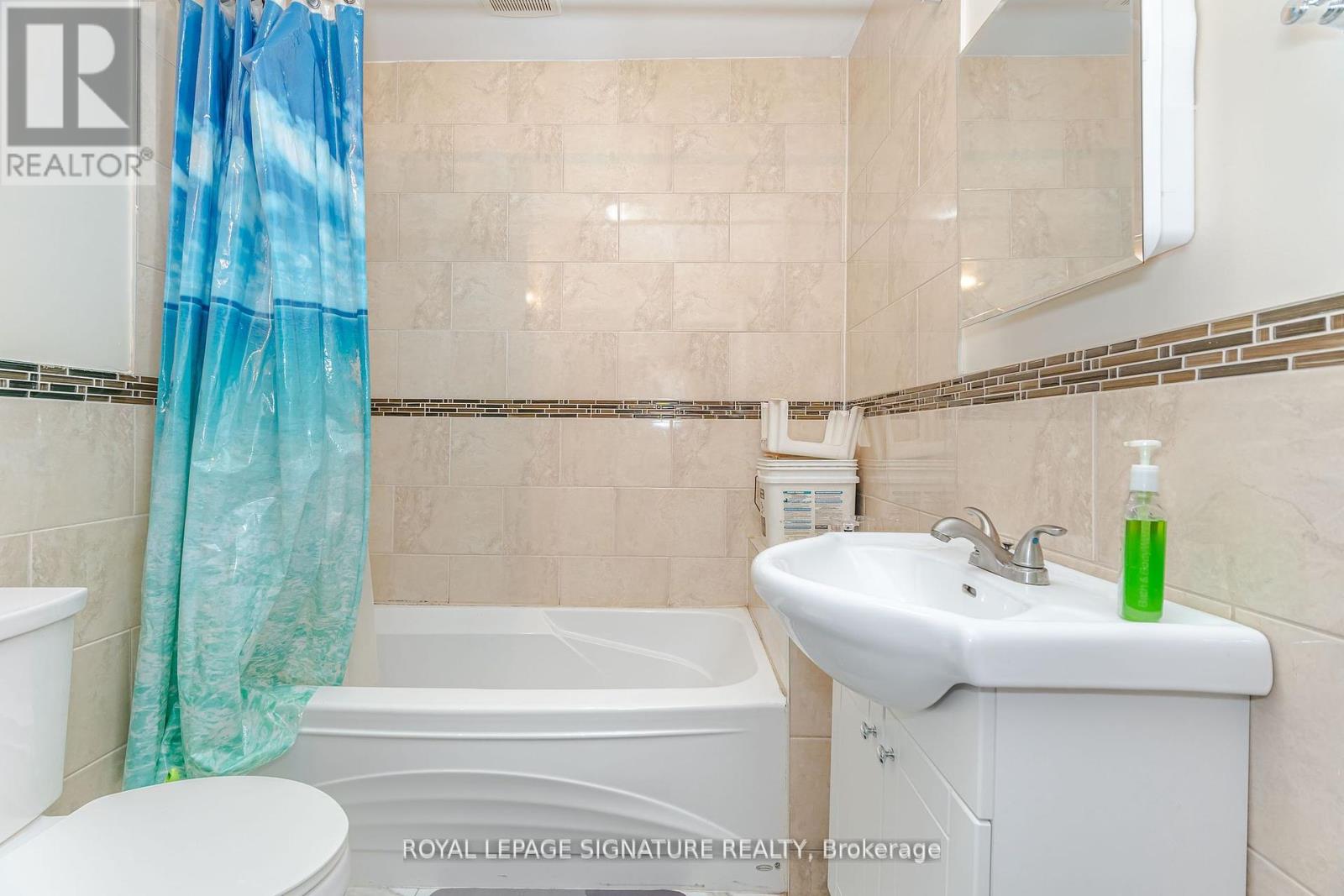 21 Alboreto Way, Brampton, Ontario  L6X 0N5 - Photo 14 - W12314743
