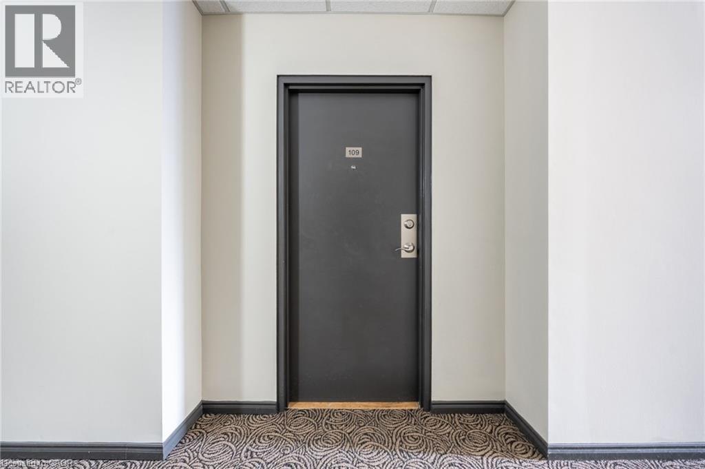 416 Limeridge Road E Unit# 109, Hamilton, Ontario  L9A 2S7 - Photo 4 - 40750371
