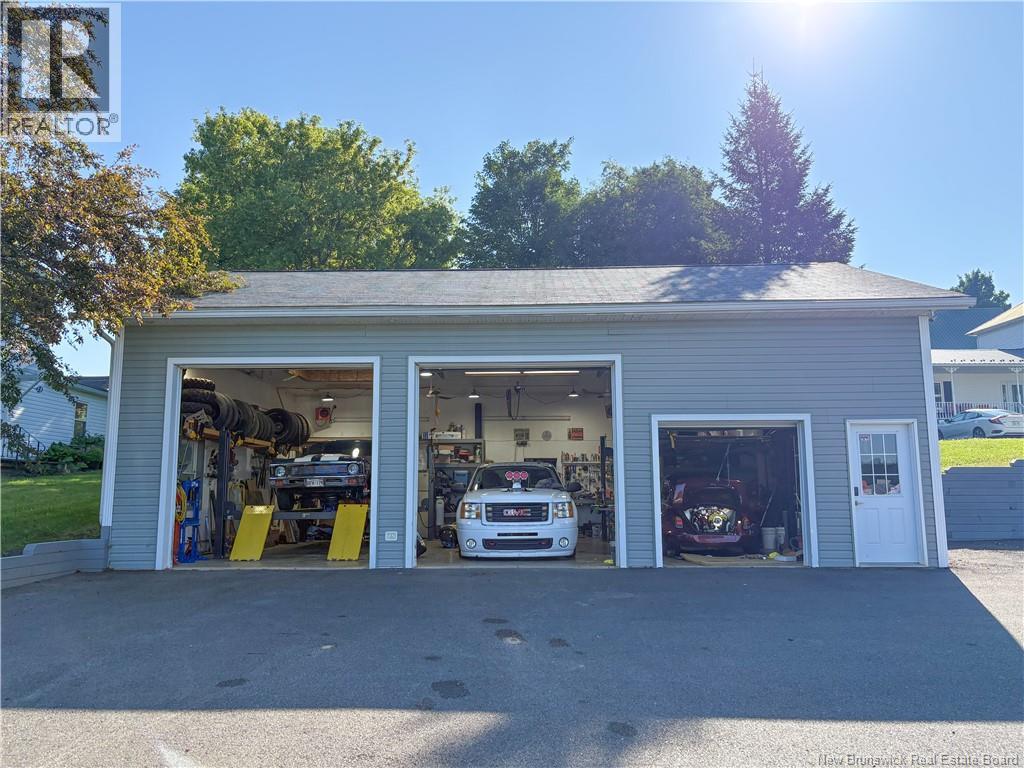 21 Hillcrest Avenue, Hartland, New Brunswick  E7P 1M7 - Photo 39 - NB123999