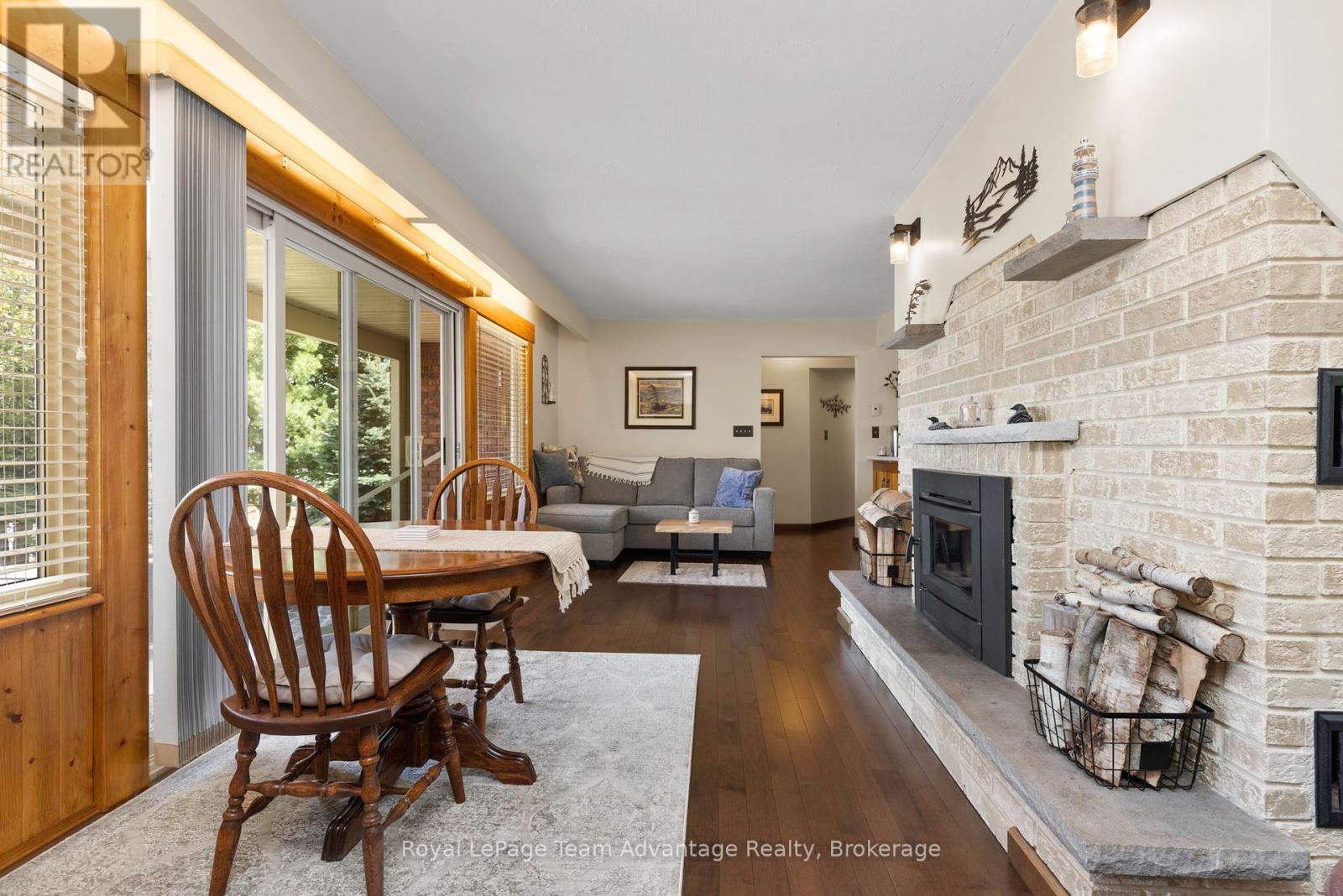 18 Pine Valley Drive, Carling, Ontario  P0G 1G0 - Photo 9 - X12137244