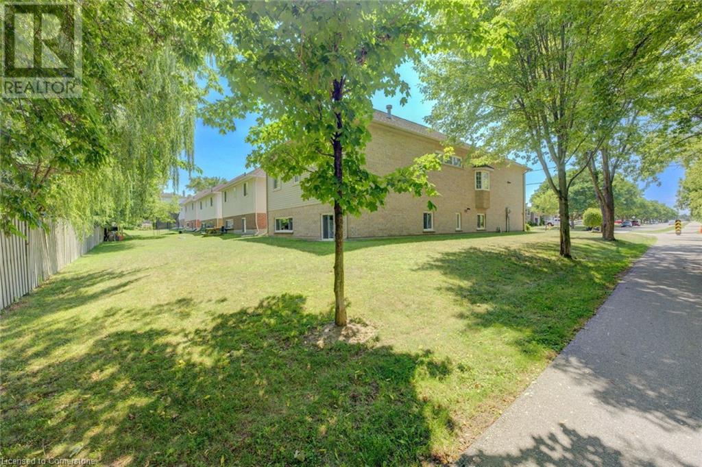 2 Smetana Drive, Kitchener, Ontario  N2B 3B8 - Photo 46 - 40755192