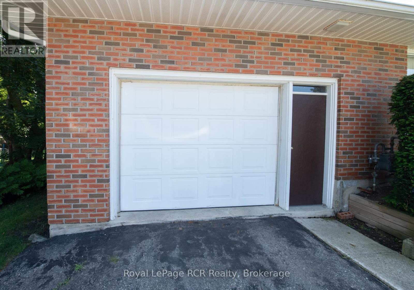 258 Birmingham Street W, Wellington North, Ontario  N0G 2L1 - Photo 32 - X12314655