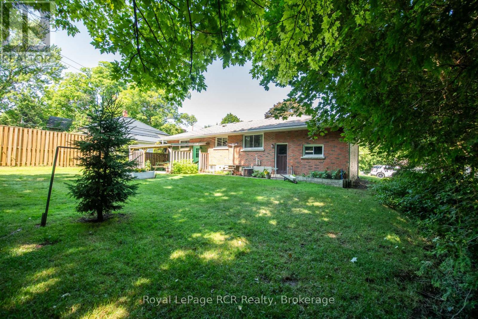 258 Birmingham Street W, Wellington North, Ontario  N0G 2L1 - Photo 38 - X12314655