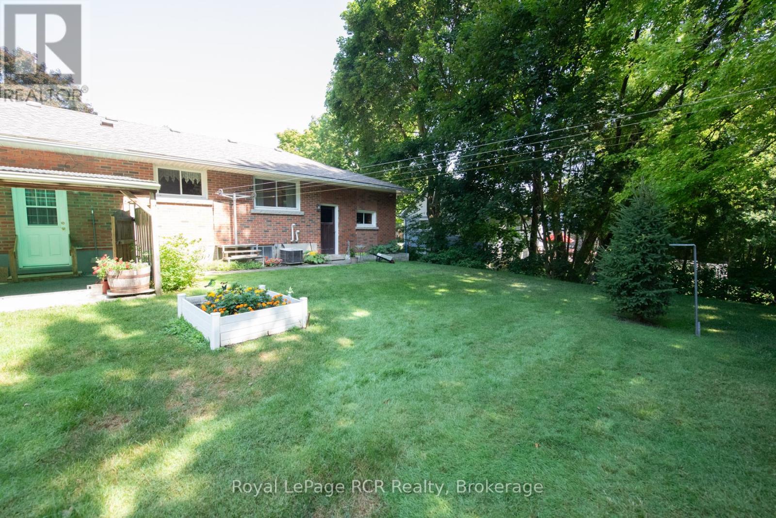 258 Birmingham Street W, Wellington North, Ontario  N0G 2L1 - Photo 33 - X12314655