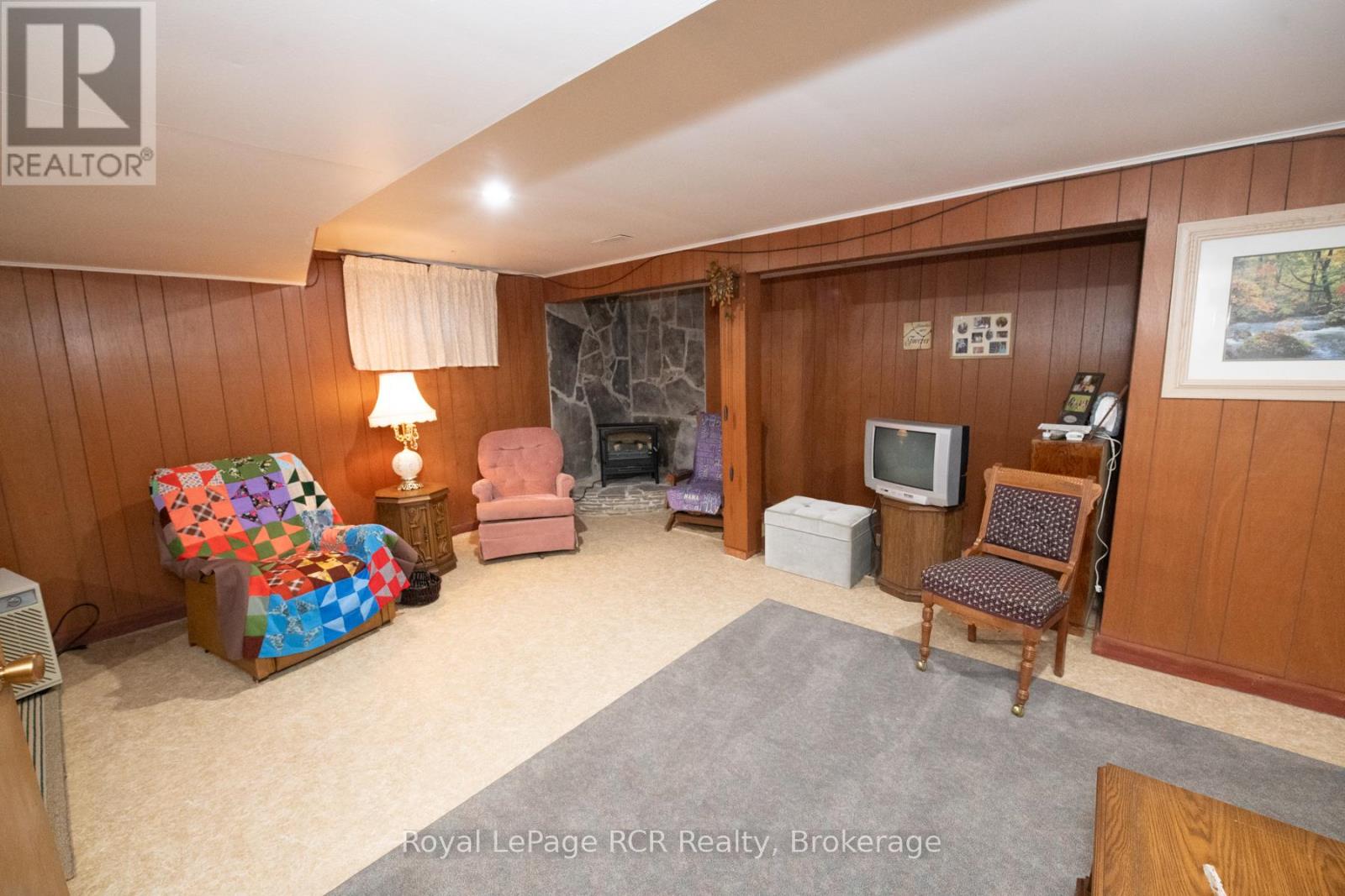 258 Birmingham Street W, Wellington North, Ontario  N0G 2L1 - Photo 42 - X12314655
