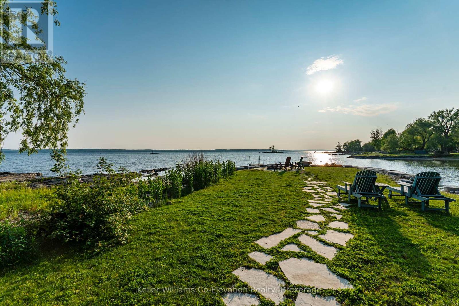 14 Long Point Road, Tay, Ontario  P2A 0B2 - Photo 2 - S12315049