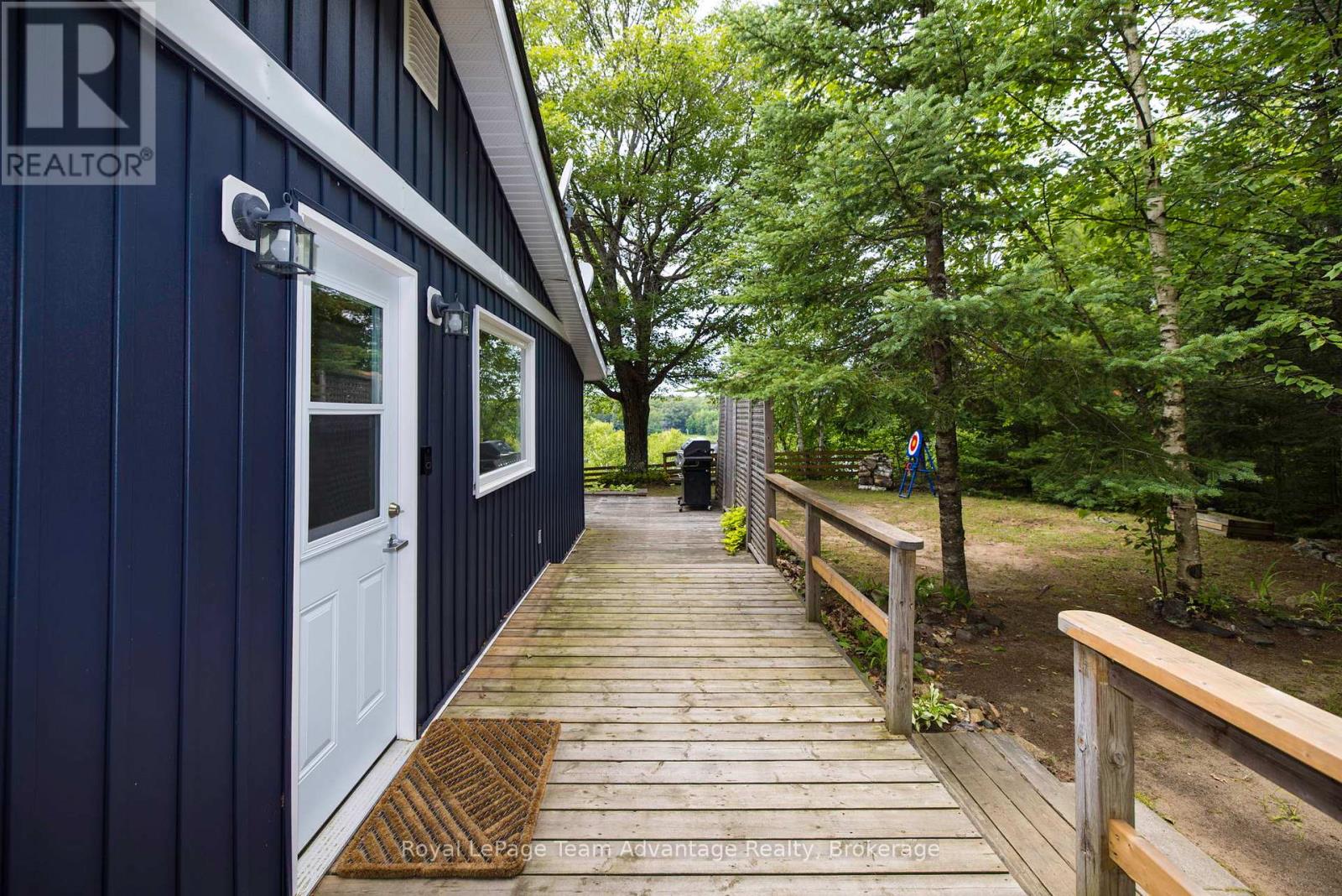 40 Fairholme Lake Road, Whitestone, Ontario  P0A 1G0 - Photo 25 - X12314994