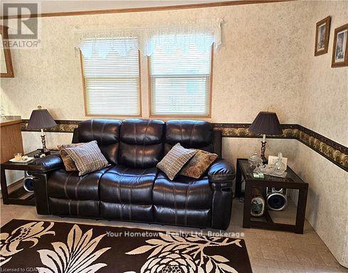 204 Beach Road, Centre Wellington, Ontario  N1M 2W5 - Photo 4 - X12315013