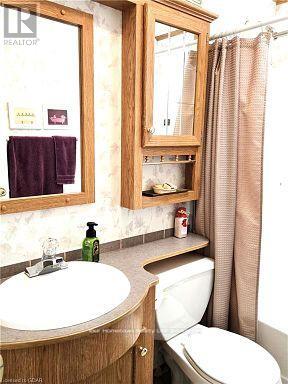 204 Beach Road, Centre Wellington, Ontario  N1M 2W5 - Photo 9 - X12315013