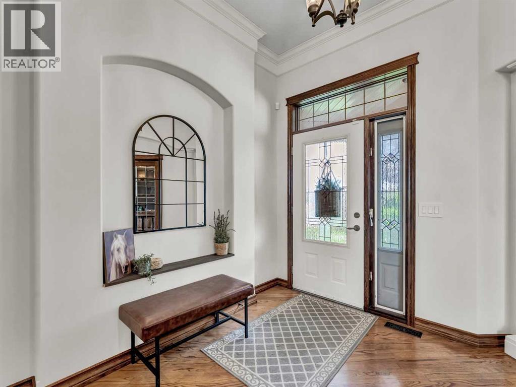 Property at 247 Sierra Road SW image 3