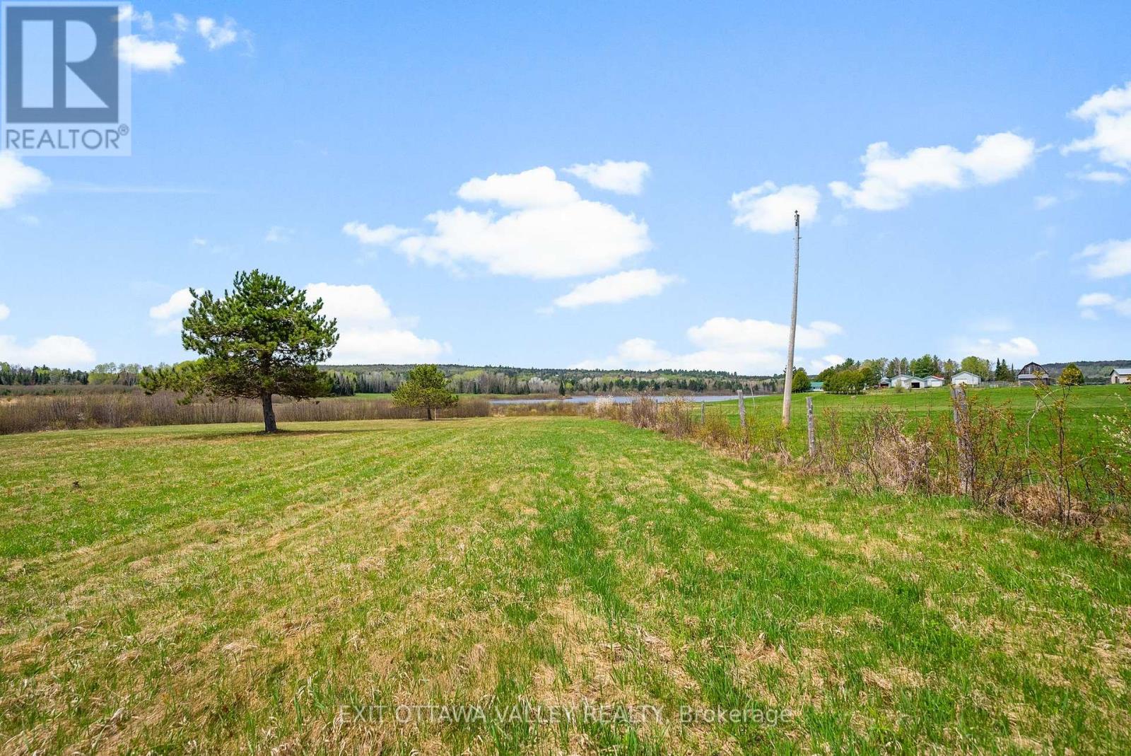 00 Hildebrandt Street N, Madawaska Valley, Ontario  K0J 1B0 - Photo 9 - X12152555