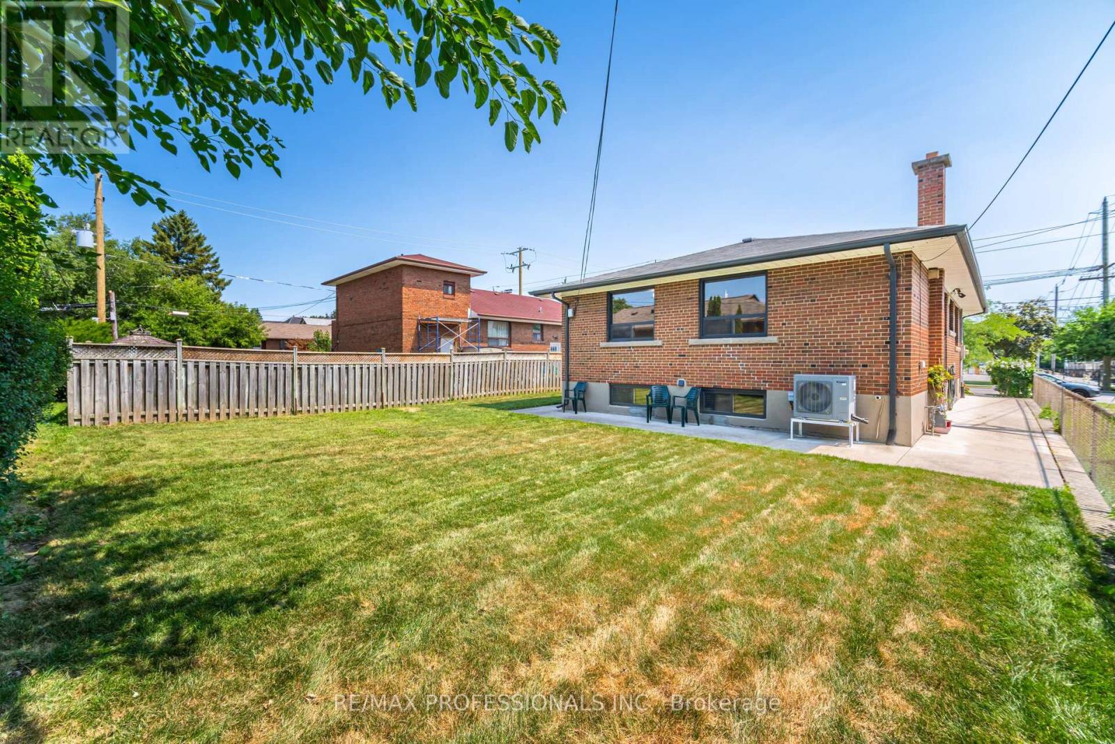 718 Royal York Road, Toronto, Ontario  M8Y 2T5 - Photo 48 - W12314896