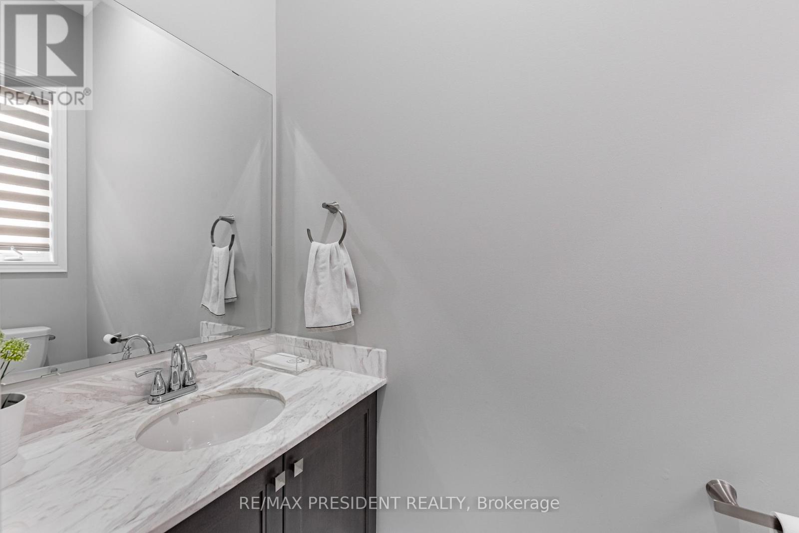 32 Elderbridge Road, Brampton, Ontario  L6P 4G5 - Photo 10 - W12314948