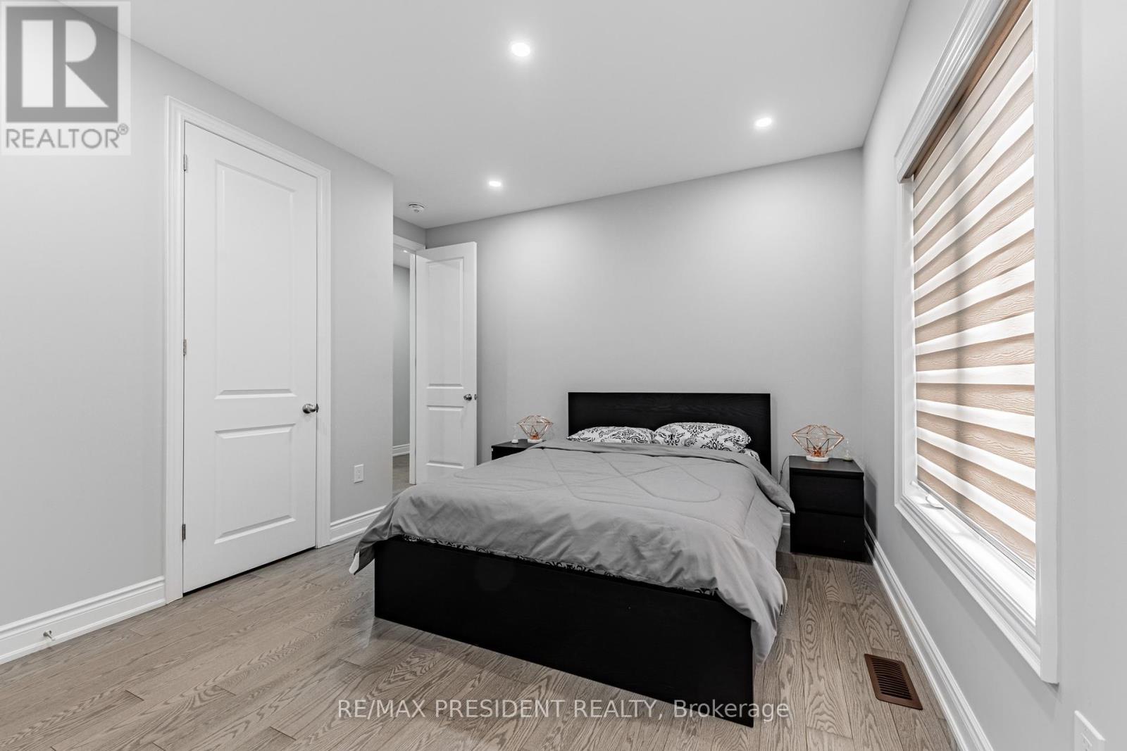 32 Elderbridge Road, Brampton, Ontario  L6P 4G5 - Photo 12 - W12314948