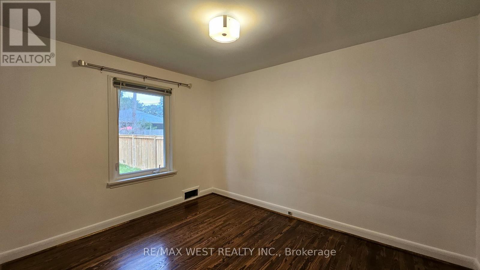 114 Prince George Drive, Toronto, Ontario  M9B 2X8 - Photo 22 - W12314958