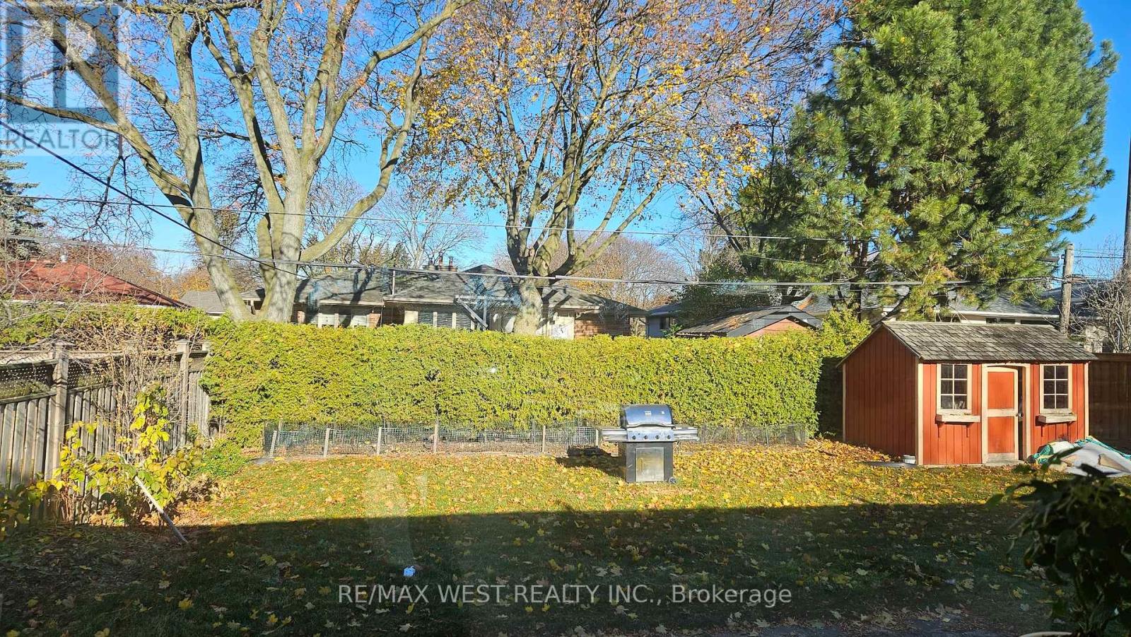 114 Prince George Drive, Toronto, Ontario  M9B 2X8 - Photo 23 - W12314958