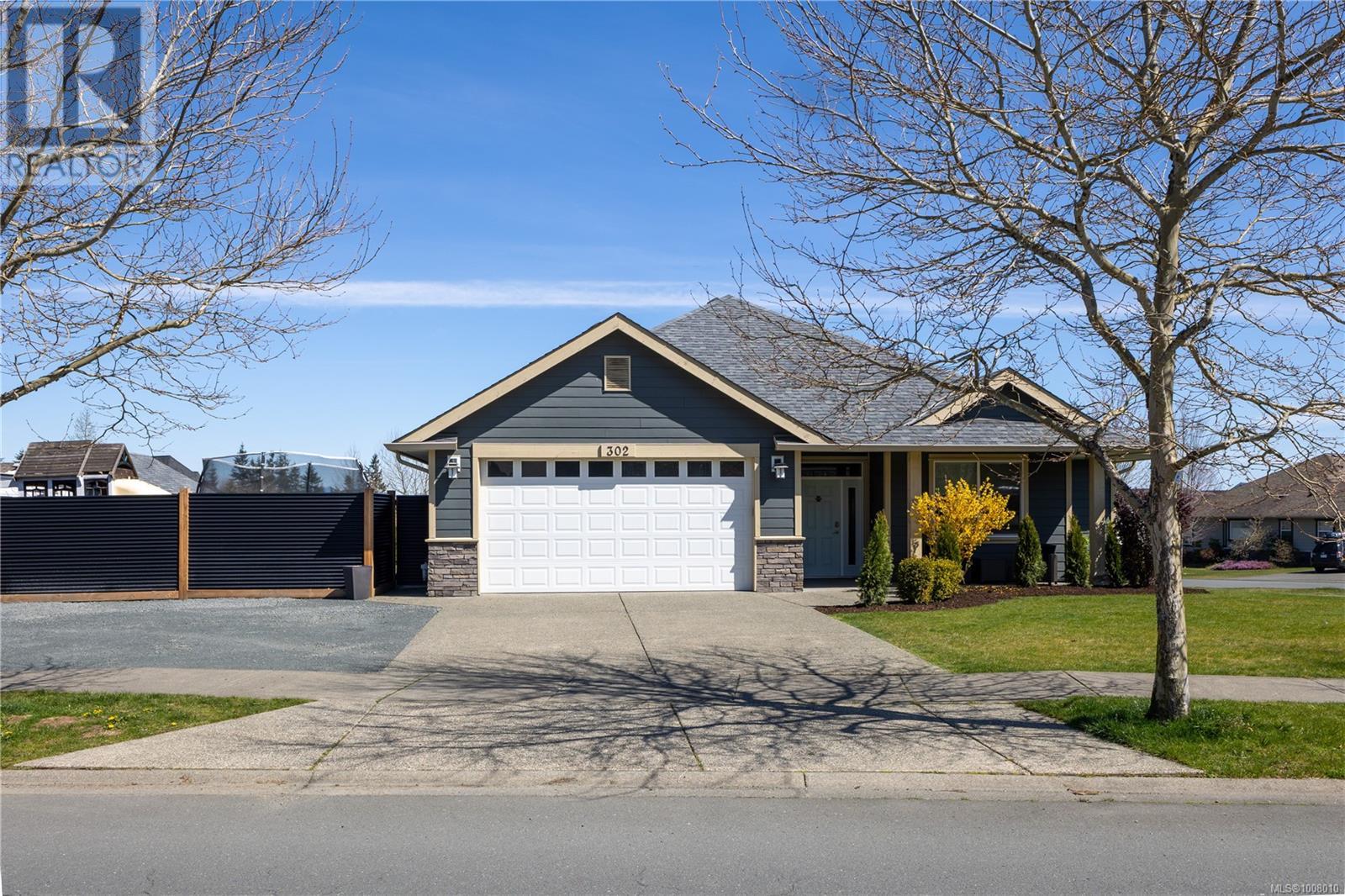 302 Maryland Rd, Campbell River, British Columbia  V9W 0A5 - Photo 1 - 1008010