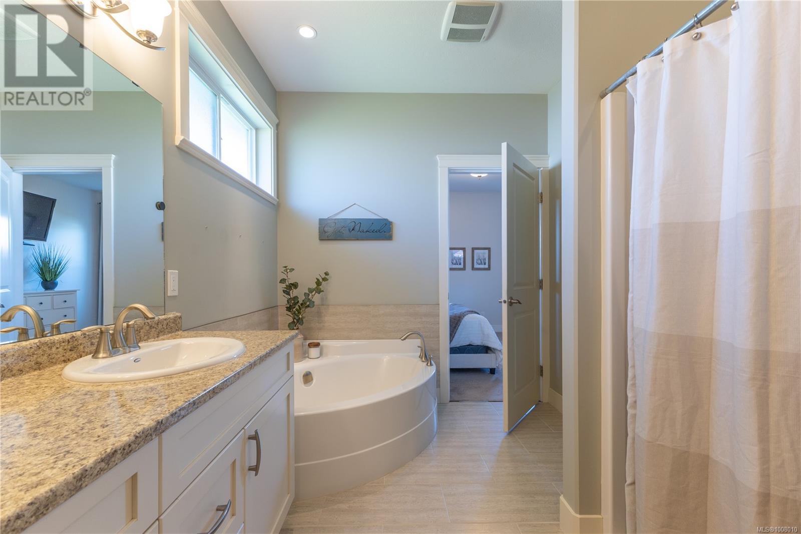 302 Maryland Rd, Campbell River, British Columbia  V9W 0A5 - Photo 17 - 1008010