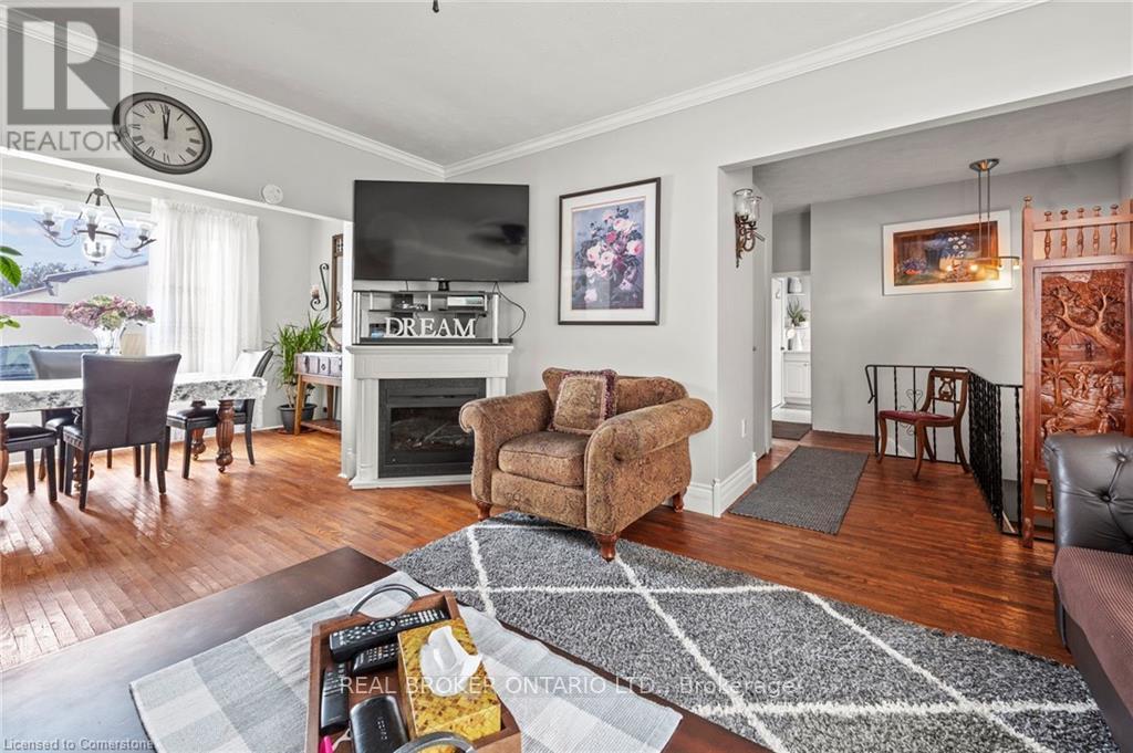 7994 Wellington 12 Road, Wellington North, Ontario  N0G 1A0 - Photo 11 - X12314851