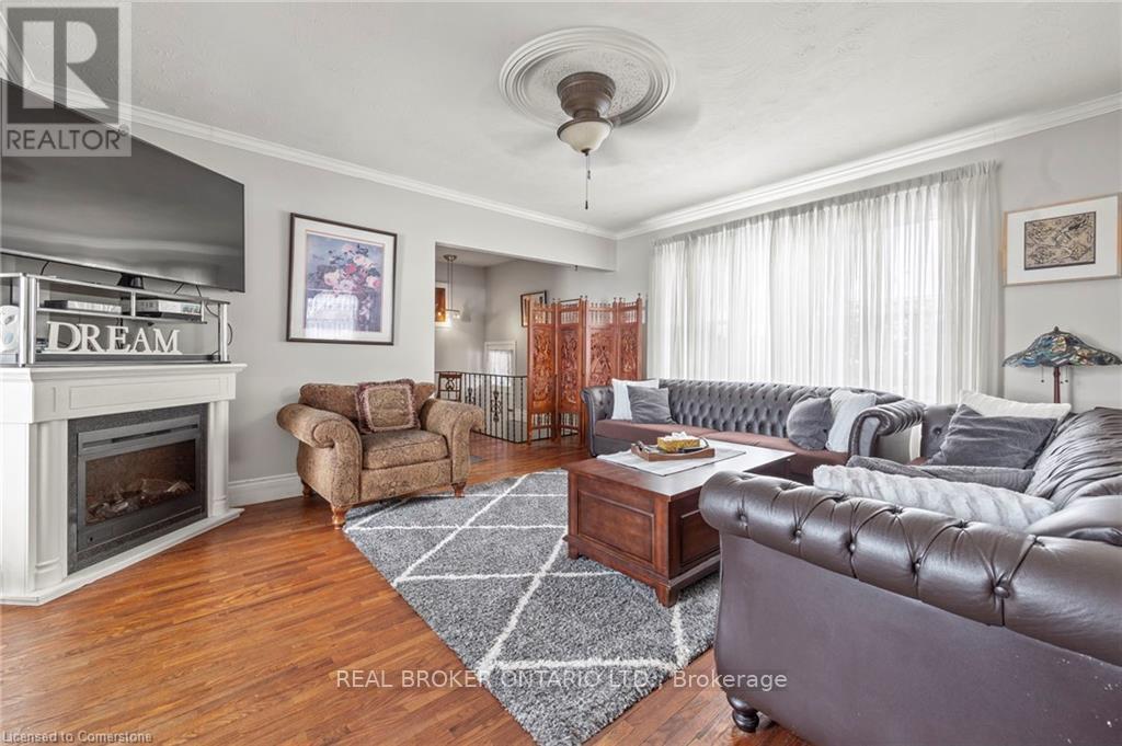 7994 Wellington 12 Road, Wellington North, Ontario  N0G 1A0 - Photo 9 - X12314851