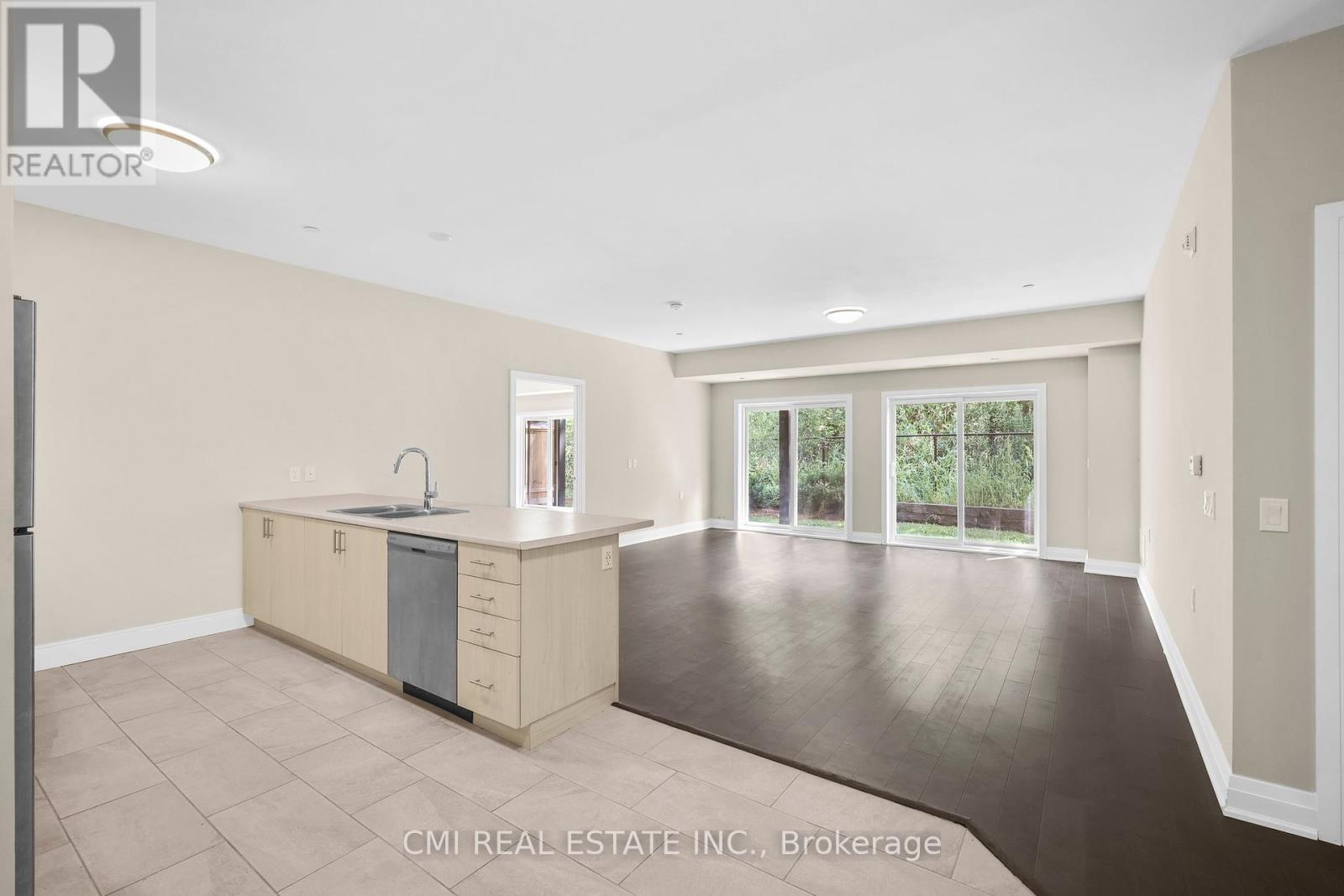 102 - 344 Florence Drive, Peterborough North, Ontario  K9J 0K4 - Photo 10 - X12314918