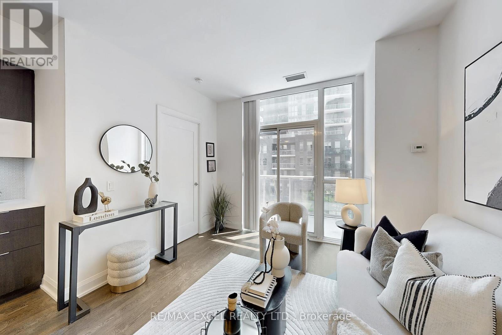 312 - 56 Annie Craig Drive, Toronto, Ontario  M8V 0C4 - Photo 7 - W12283124