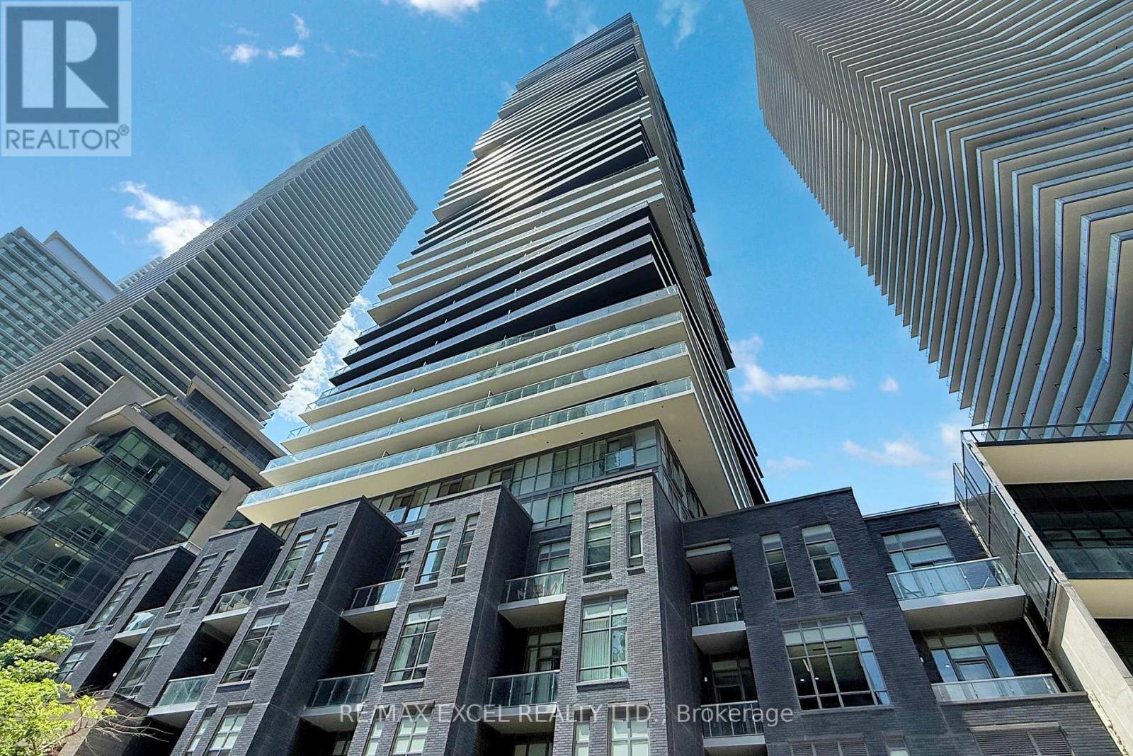 312 - 56 Annie Craig Drive, Toronto, Ontario  M8V 0C4 - Photo 2 - W12283124