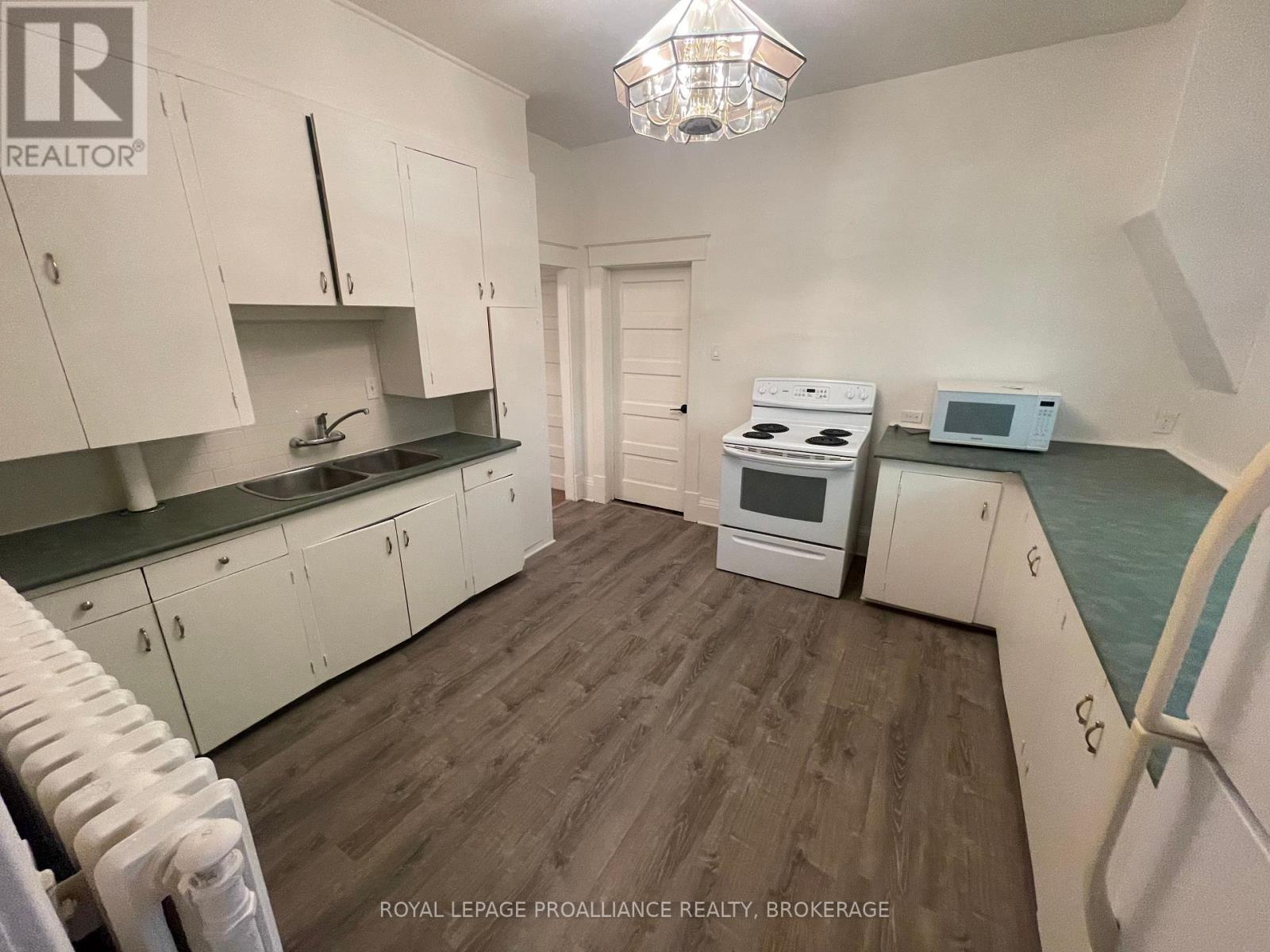301 King Street W, Kingston, Ontario  K7L 2W9 - Photo 19 - X12315195