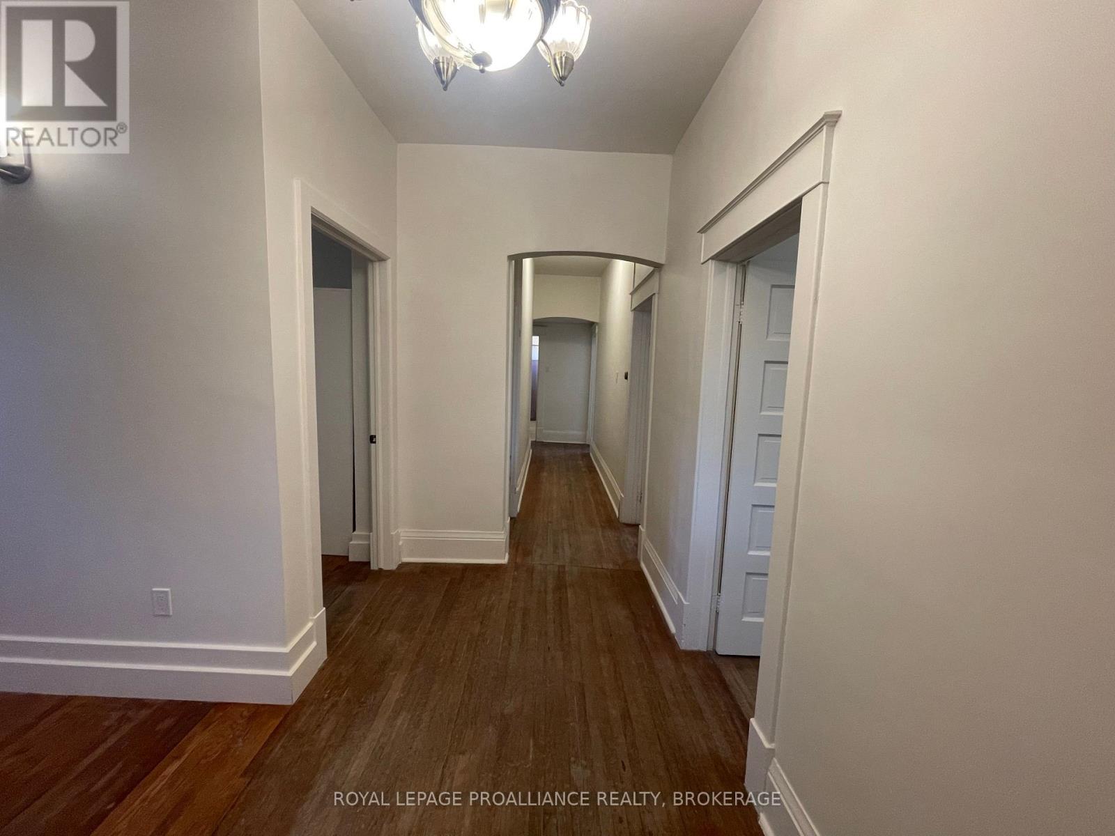 301 King Street W, Kingston, Ontario  K7L 2W9 - Photo 6 - X12315195