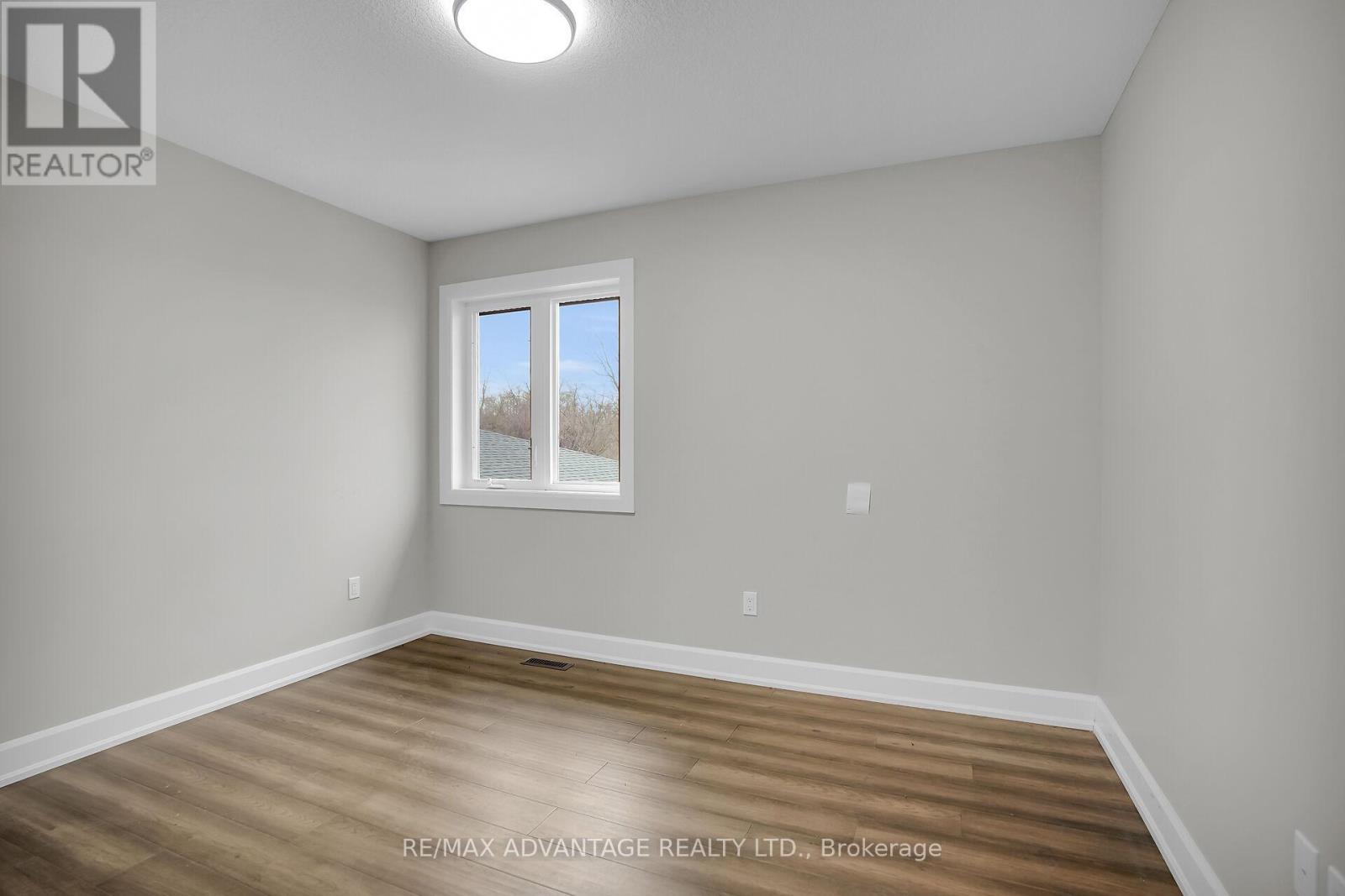 6416 Old Garrison Boulevard, London South, Ontario  N6P 0G2 - Photo 36 - X12315214