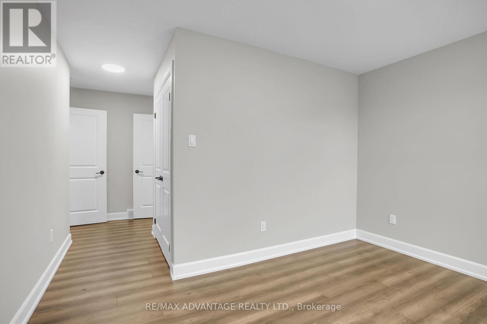 6416 Old Garrison Boulevard, London South, Ontario  N6P 0G2 - Photo 37 - X12315214