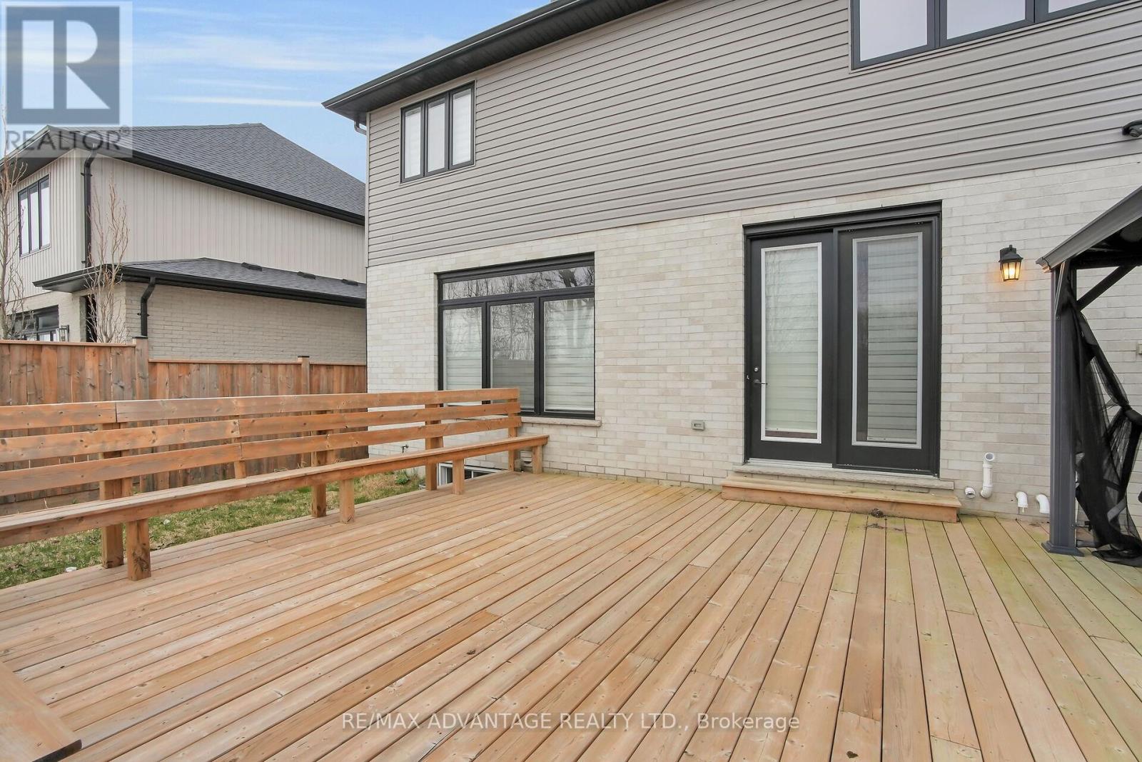 6416 Old Garrison Boulevard, London South, Ontario  N6P 0G2 - Photo 44 - X12315214