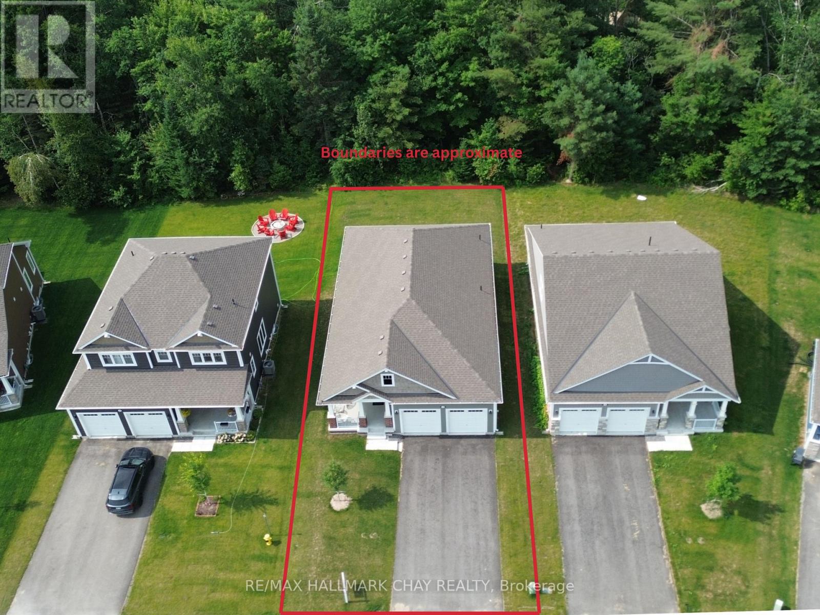 Property at 12 DYER CRESCENT image 4
