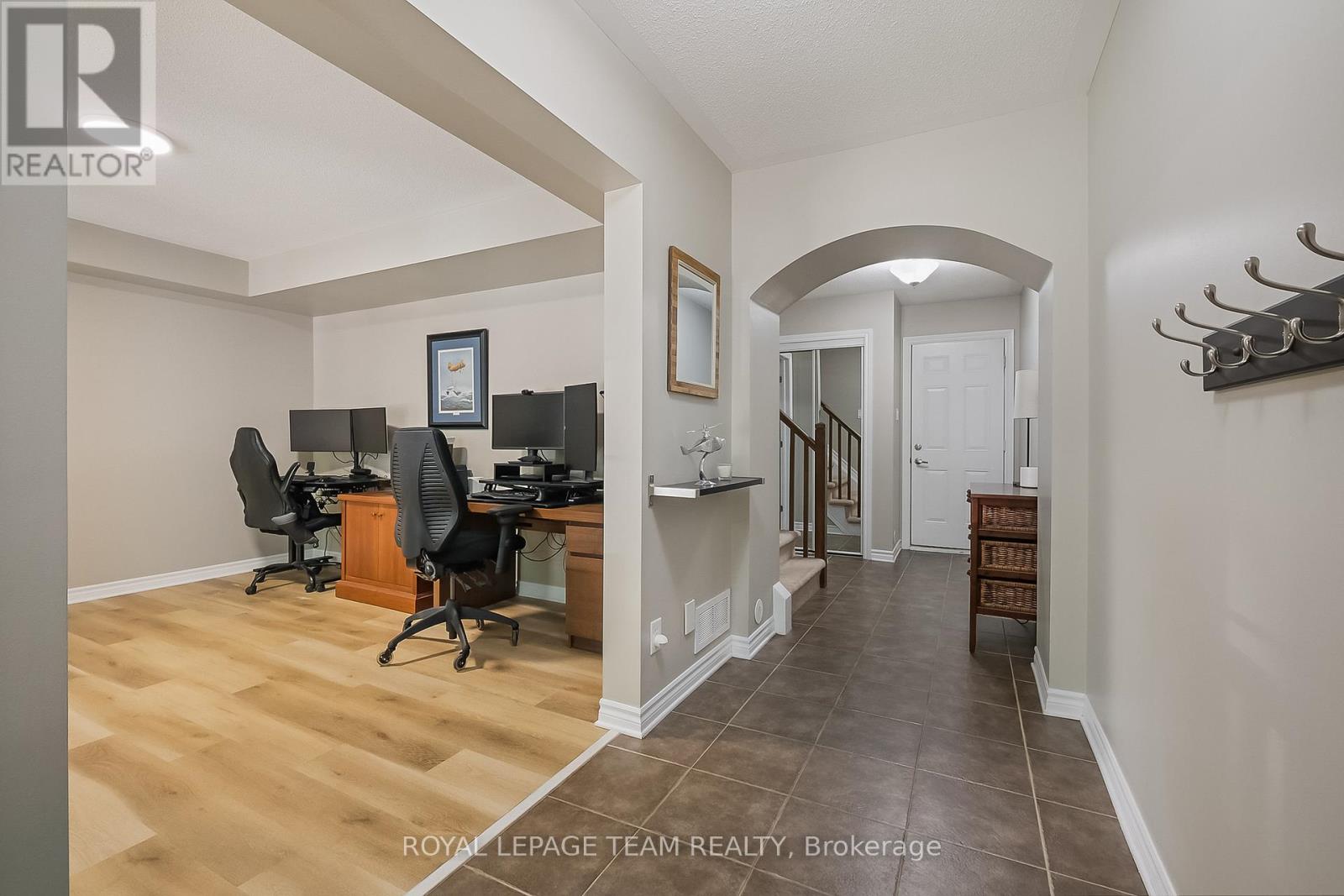 127 Harmattan Avenue, Ottawa, Ontario  K2S 0E4 - Photo 6 - X12315089