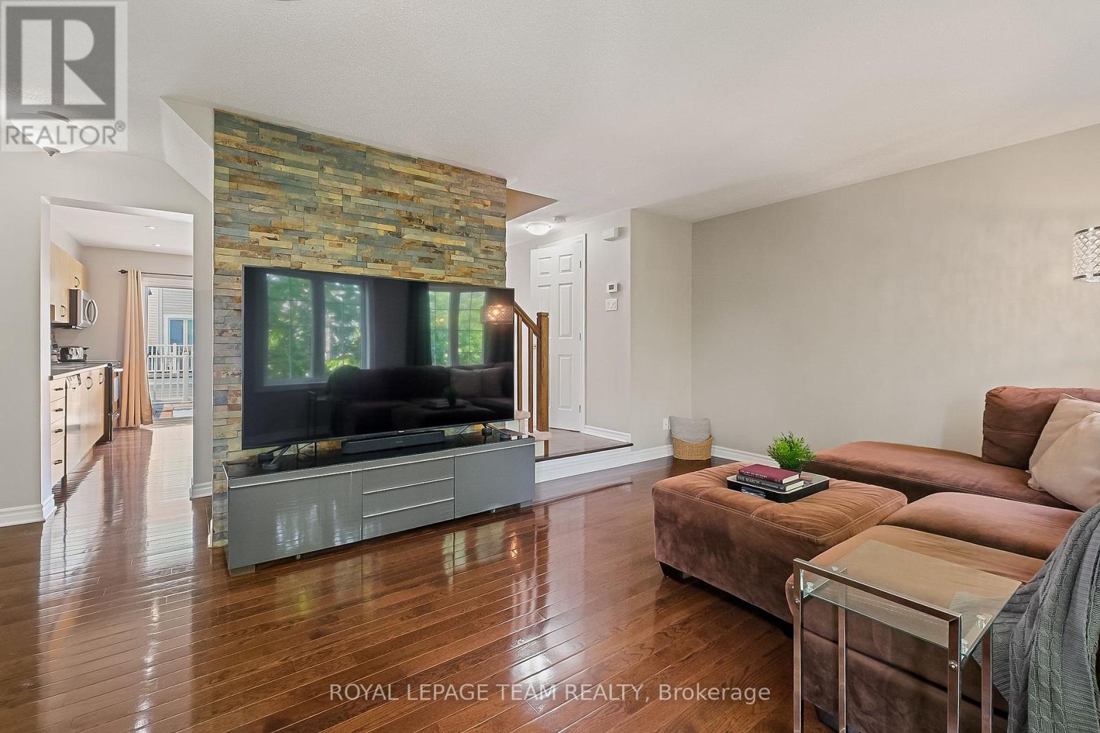 127 Harmattan Avenue, Ottawa, Ontario  K2S 0E4 - Photo 8 - X12315089