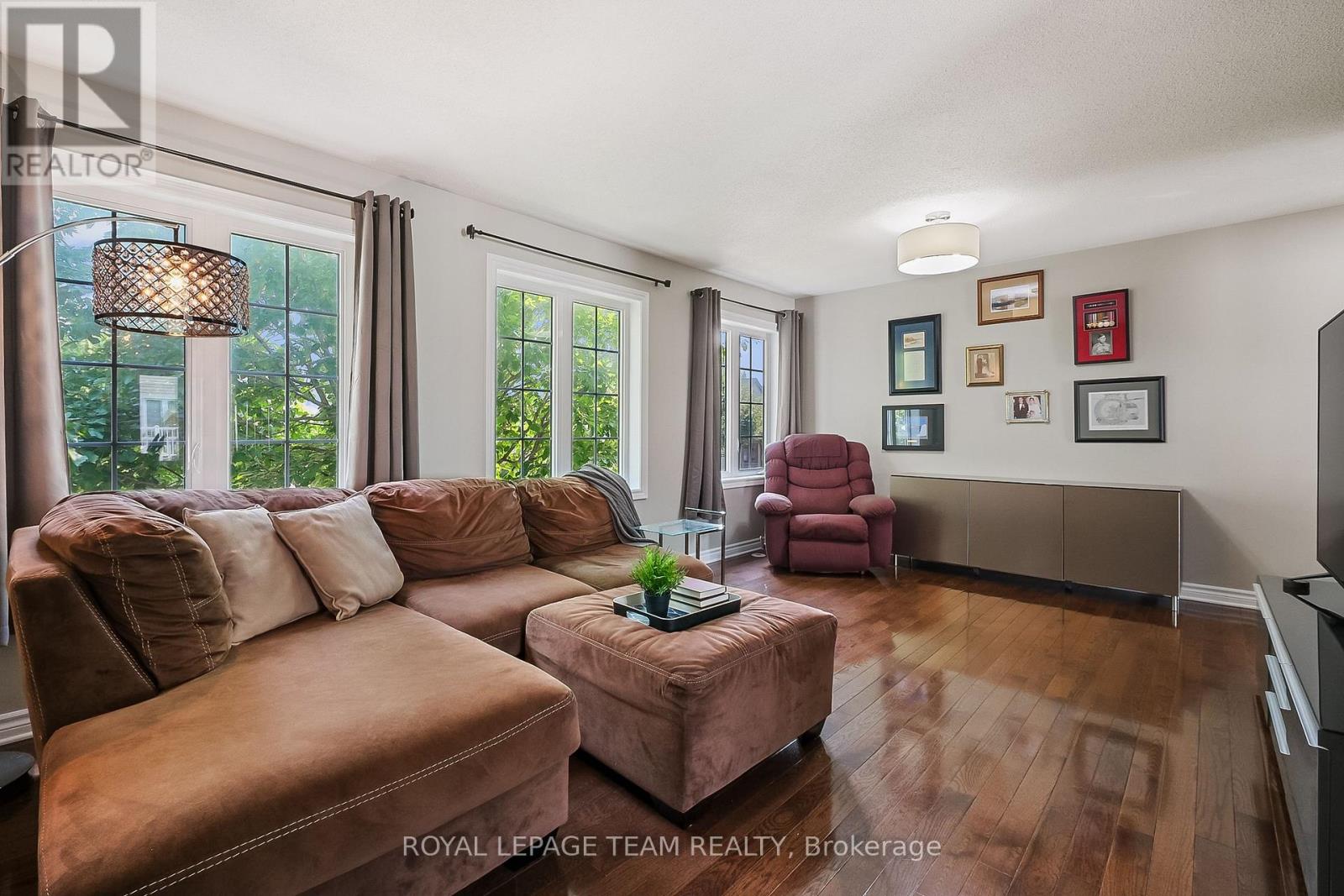 127 Harmattan Avenue, Ottawa, Ontario  K2S 0E4 - Photo 9 - X12315089