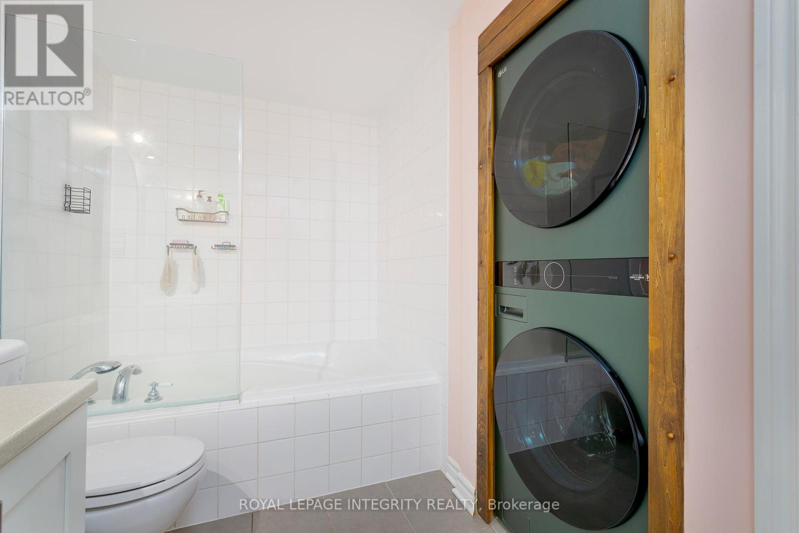 206 - 250 Lett Street, Ottawa, Ontario  K1R 0A8 - Photo 16 - X12315199