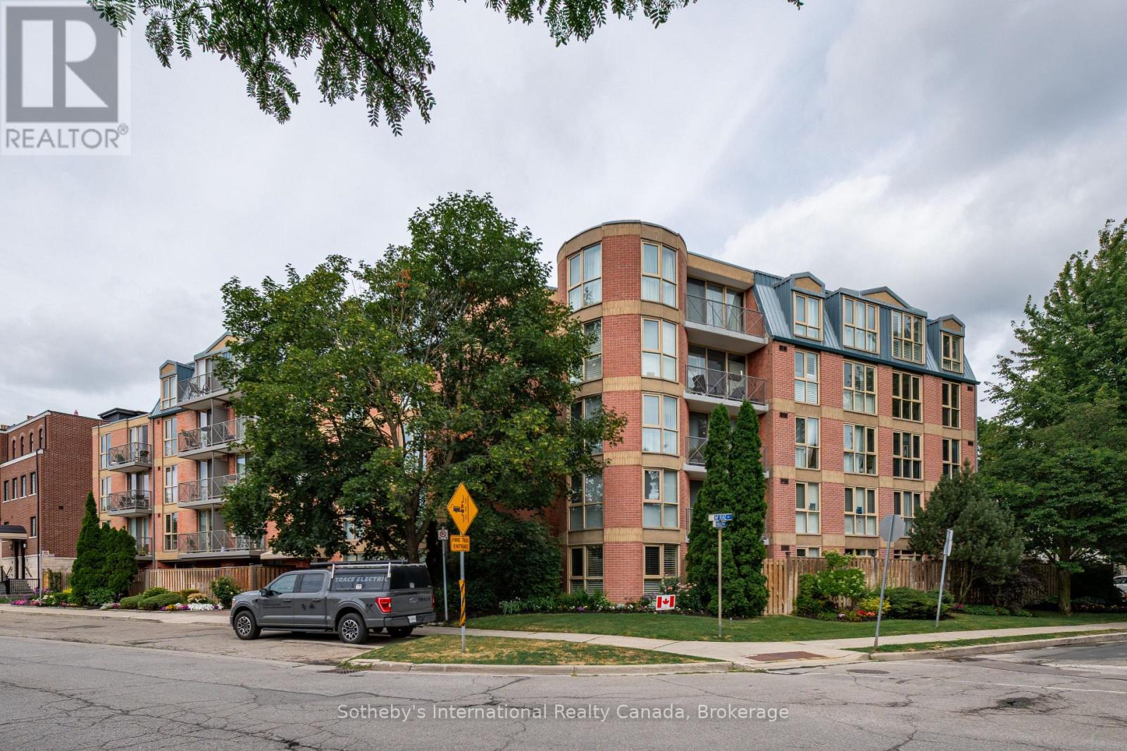 508 - 356 Mcrae Drive, Toronto, Ontario  M4G 4G4 - Photo 2 - C12315091